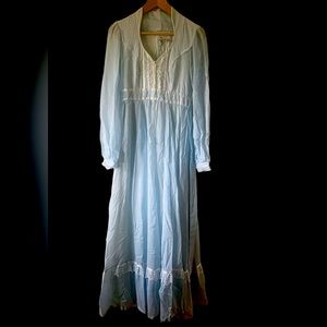Vintage 70s Gunne Sax dress. Romantic renaissance wedding collection.